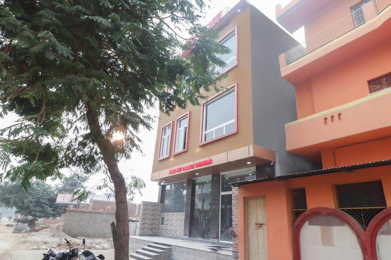 Oyo 67215 Shri Hit Radha Bhawan Hotel Vrindávan Kültér fotó
